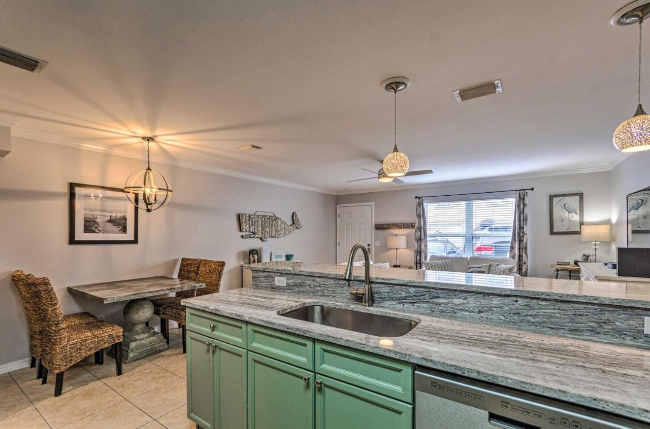 Beautiful Townhome Steps From Miramar Beach! Дестин Экстерьер фото